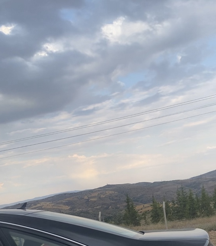 bugün kendimi vurduğum dağ taş