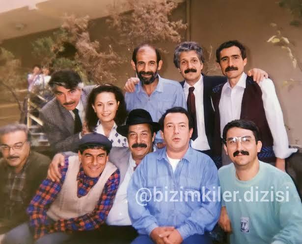 13 yıl 15 sezon süren bizimkiler dizisini hatırlayan yaş grubu burdamı😊?