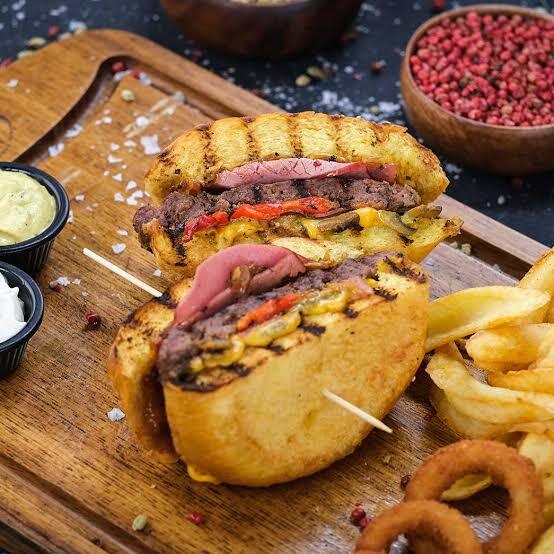 İlk buluşmada hamburgerciye gidilir mi?