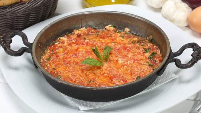 Kahvaltıda menemen mi, gözleme mi?