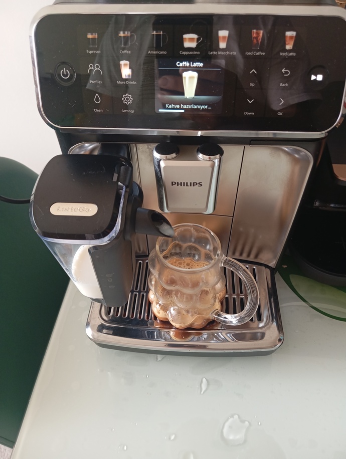 Philips LatteGo 5500 ile size hangi kahveden ikram edeyim?