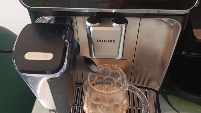 Philips LatteGo 5500 ile size hangi kahveden ikram edeyim?