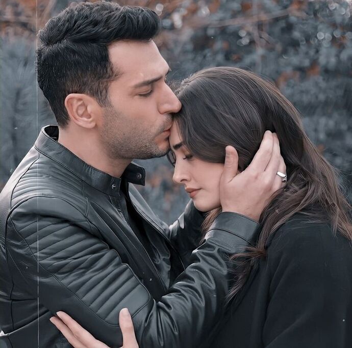 Beni senden başka seven varsa zahmet eder