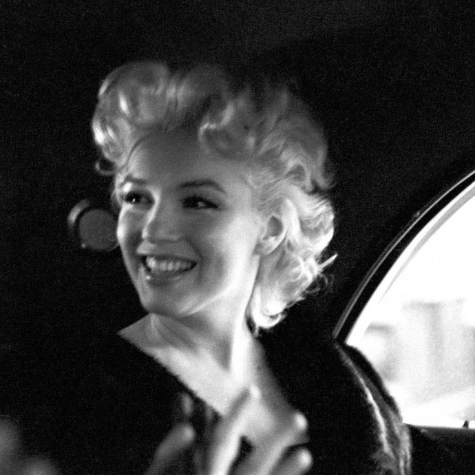 Marilyn gülümsüyor