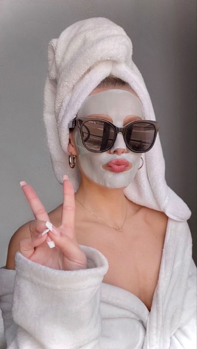Haftalık cilt bakım rutininizde vazgeçemediğiniz uygulama ne? Peeling mi, maske mi, buhar banyosu mu?
