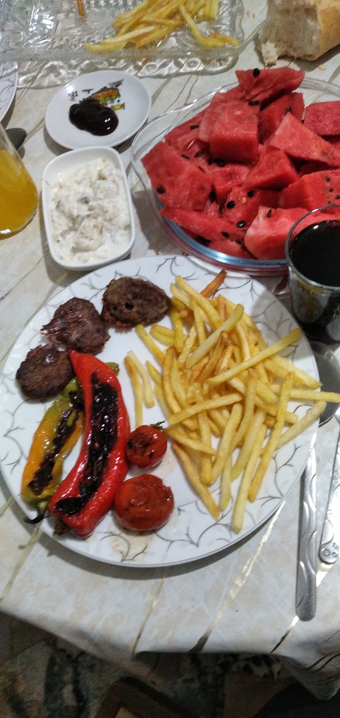 Közlenmiş domates biber sever misiniz?