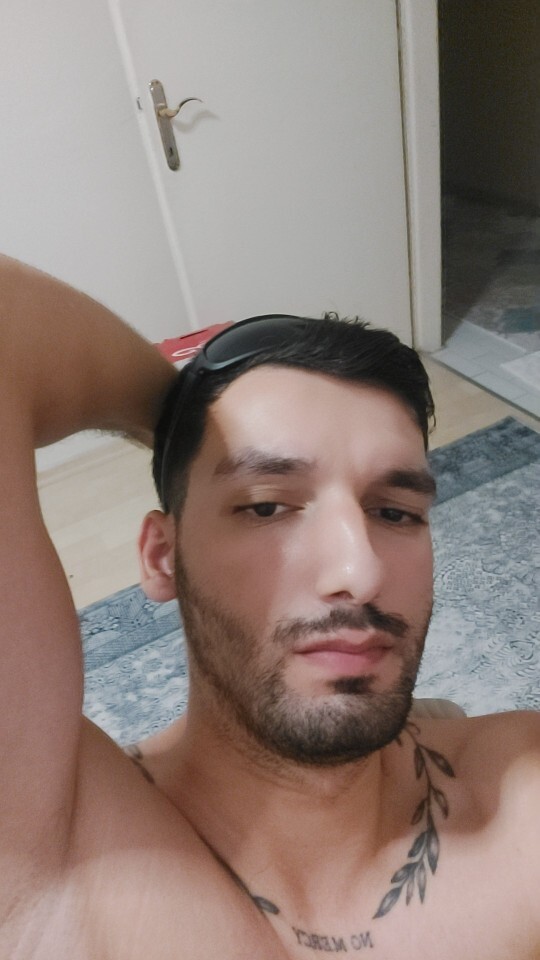 Evde gozluk takiyorum ama neden?