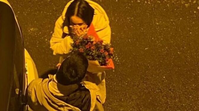 Her olayda ağıza el kapatmak bir anlam ifade ediyor mu?