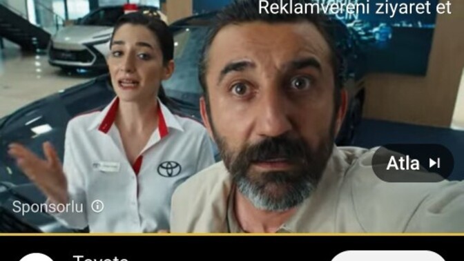 Resimdeki ünlünün ismini bilen var mı?