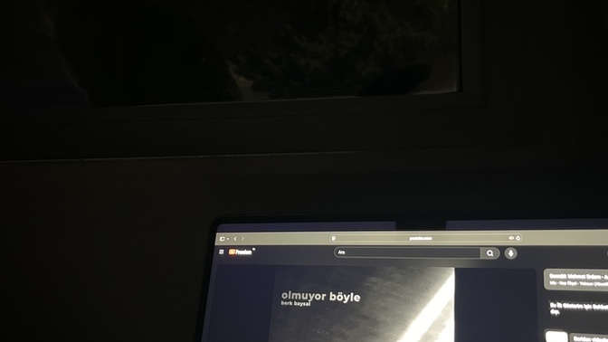 Geceye bir şarkı bırakalım mı KS üyeleri?