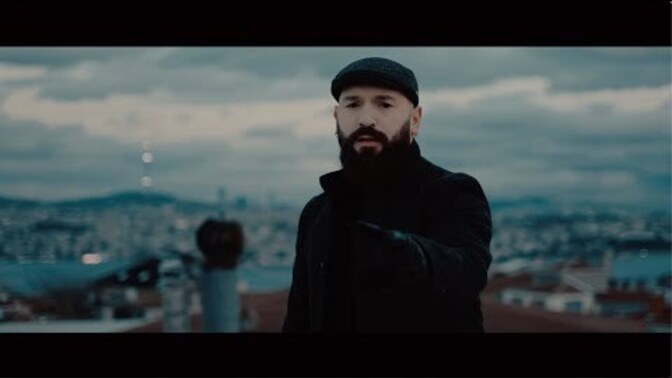 Geceleri hayallerine eşlik eden o şarkı nedir?