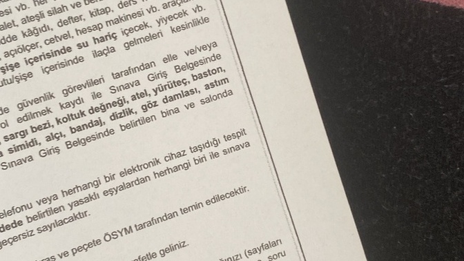 Sınav giriş belgemde sorun mu var bu yazı neden çıkmış ve azıcık mürekkep lekesi var sorun olur mu çok önemli mi giriş belgesi?