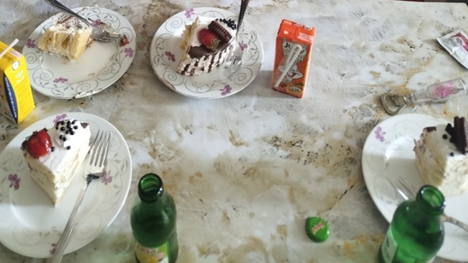 Yaş pastanın yanında ne içersiniz?