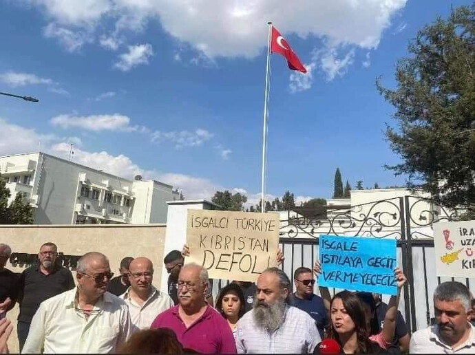 Hani Türkün Türkten başka dostu yoktu?