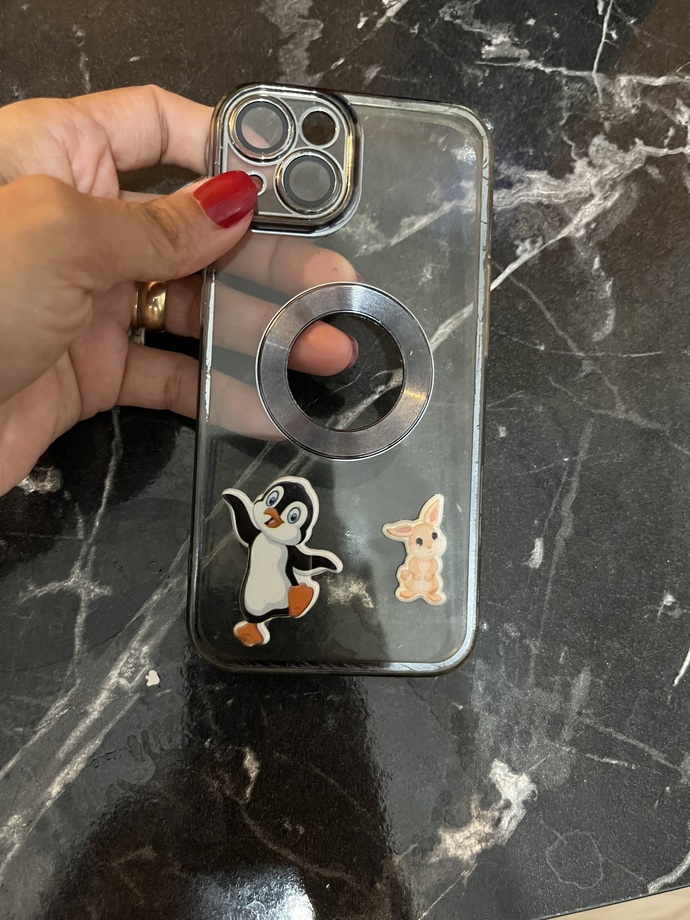 Kablo koruyucunuz ve telefon kılıfınız nasıl?