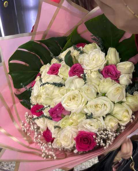 Hiç birinden çiçek aldınız mı 💐🌺?