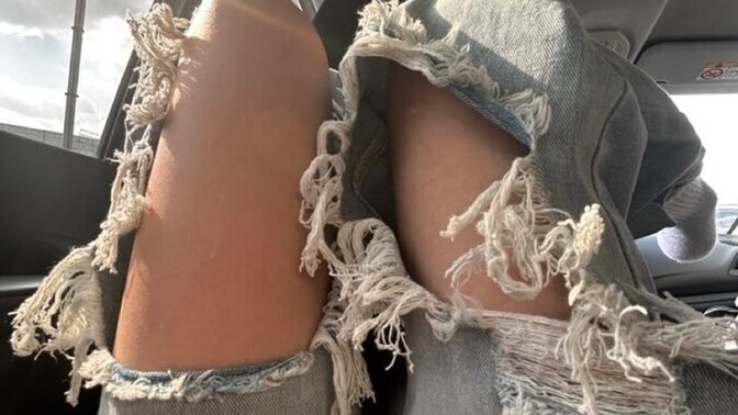 Yeni pantalon aldım buluşmaya bununla gitsem kötü mü olur?