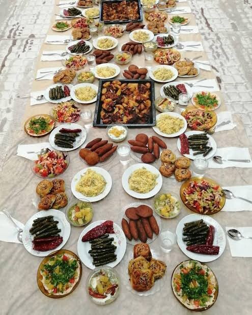 Yer sofrasında yemek yediniz mi?