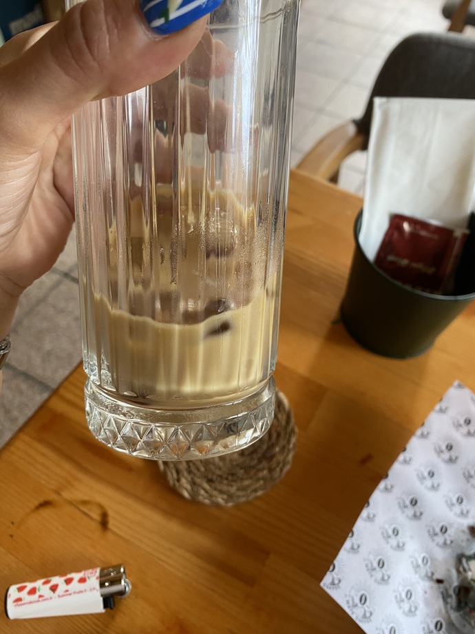 Pazar kahvesini kimler içti?