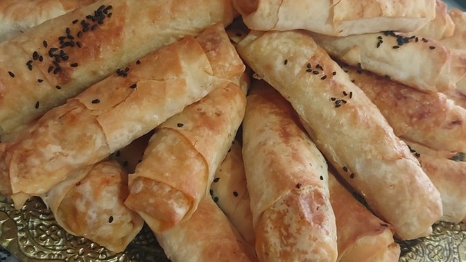 Patatesli kaşar peynirli börek sever misiniz?