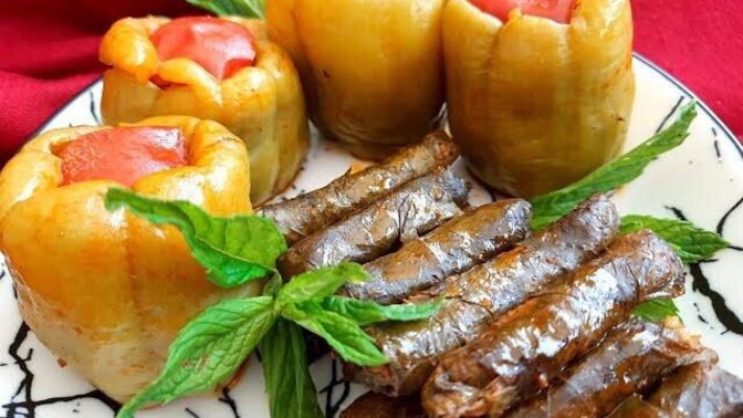 Biber dolması mı yaprak sarması mı?