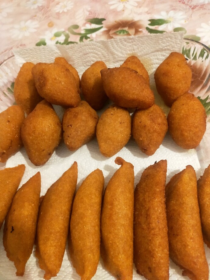 2 çeşit deneme içli köfte yaptım nasıl olmuş arkadaşlar yorumlarınızı bekliyorum?
