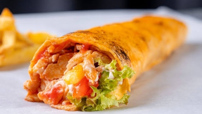 Sizce döner soslumu olur sossuz mu?
