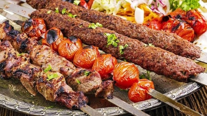 Tavuk şiş mi adana kebap mı?