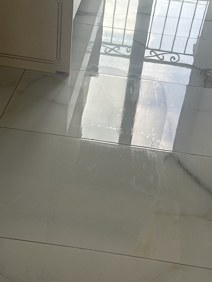 Yerleri sildikten sonra kurumasını beklemek sıkıcı değil mi?