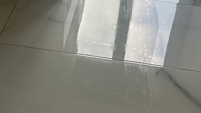Yerleri sildikten sonra kurumasını beklemek sıkıcı değil mi?