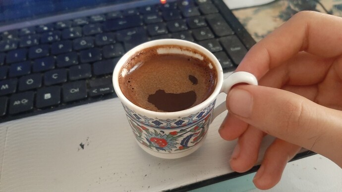 Keyifler nasıl, ben kahve keyfi yapıyorum?