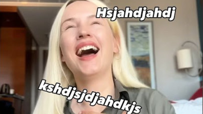 Sanal ortamda emojiyle mi yoksa rastgele (asafs) mi gülersiniz?