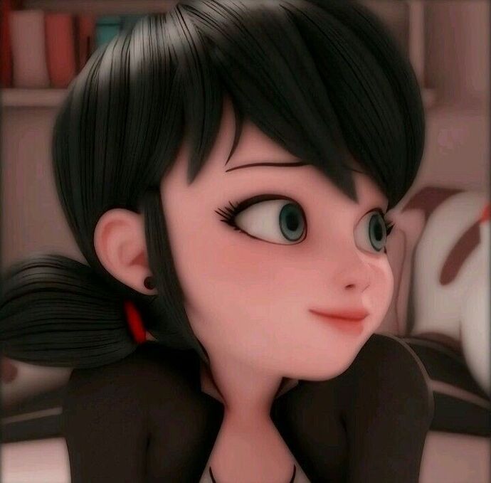 Siradan bi hayati olan siradan bi kiz ama benim hayallerim var hdhdh? Hayalimi anlatayim mi size?