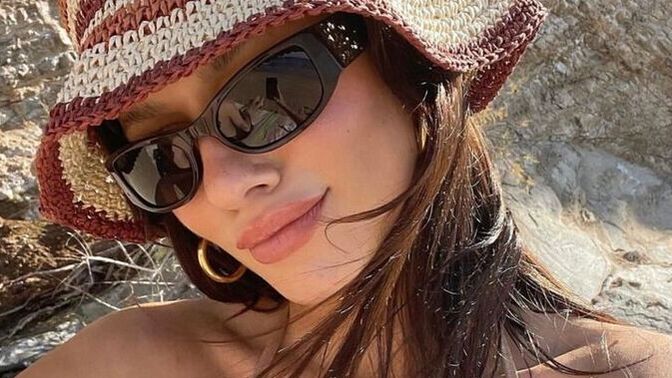 Makyaj öncesi güneş kremi mi sürersiniz makyaj bazı mı?