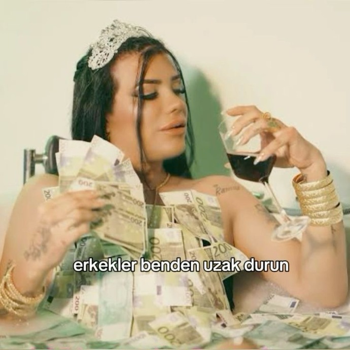 Evli ya da sevgilisi olan birisiyle olur musunuz?