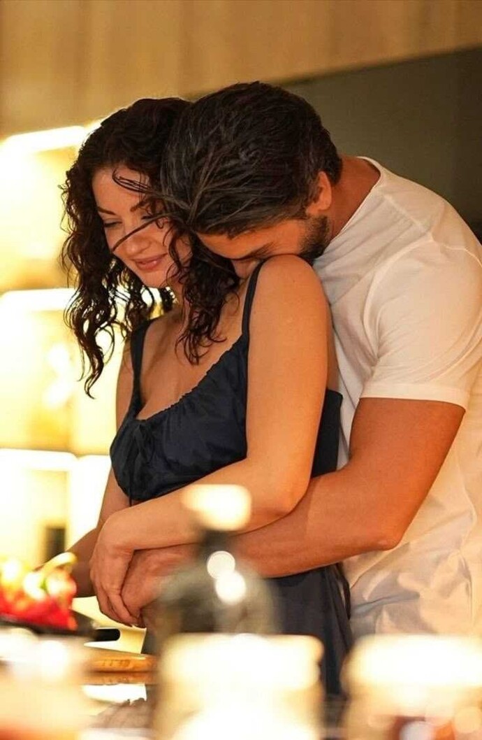 Her fırsatta yakınlaşmak isteyen sevgili sence itici mi olur yoksa bu bir tutku göstergesi mi?