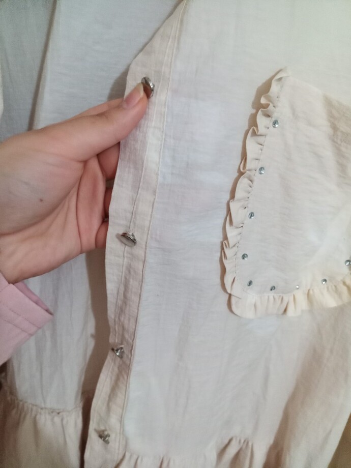 Bu gömleği çöpe atsam mı sizce?
