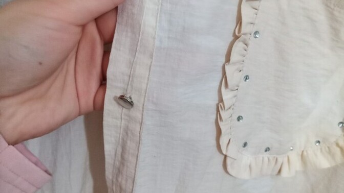 Bu gömleği çöpe atsam mı sizce?