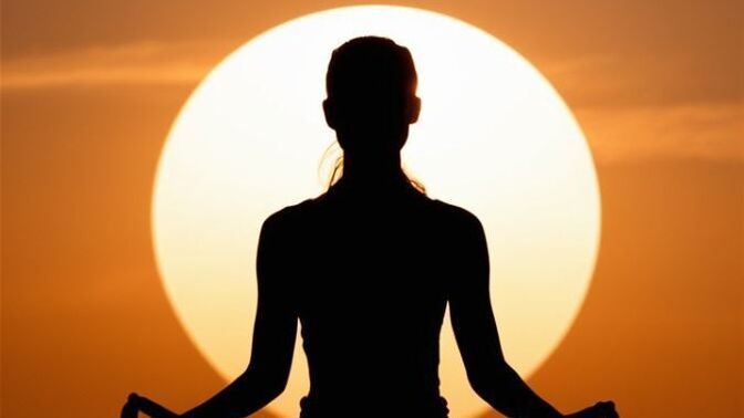 🧘‍♀️ Meditasyon gerçekten stresi azaltıyor mu? Yoksa abartılıyor mu?