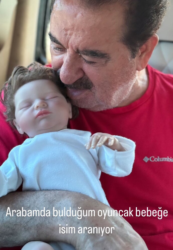 İbrahim Tatlıses, Arabamda bulduğum oyuncak bebeğe isim aranıyor demiş. İsim öneriniz ne?