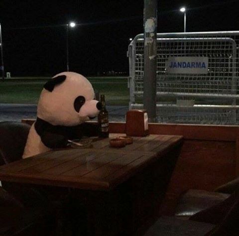 Her an yalnız hissettiğiniz bir ilişkiyi ne kadar sürdürebilirsiniz?