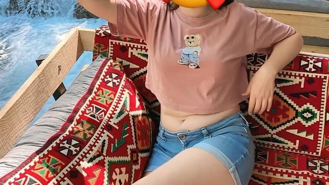 Göbeğin açık kalması fotoğrafı bozmuş mu, instaya atılır mı?