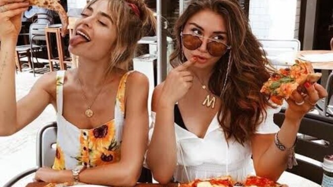 Evde mi yoksa dışarda mı yemek yemeyi seversiniz?