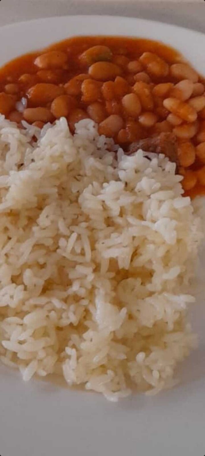 Değer verdiğin biri yemek yapmış ama tadı pek güzel olmamış. Sana “Beğendin mi?” diye sorunca, onu kırmadan ne dersin?