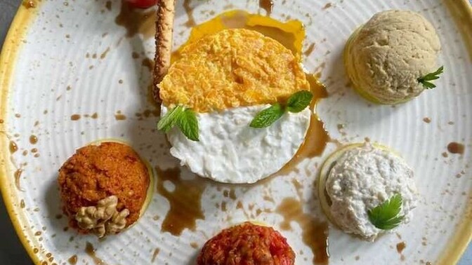 Masaya gelen o enfes ordövr tabağını sen de sever misin?