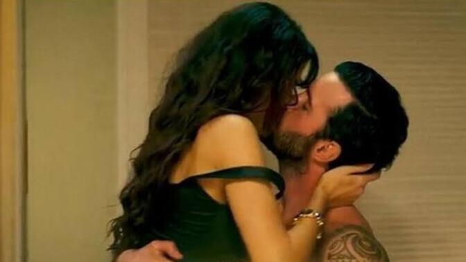 Film/dizi izlerken öpüşme sahnelerinde gözünüzü kapatır mısınız?