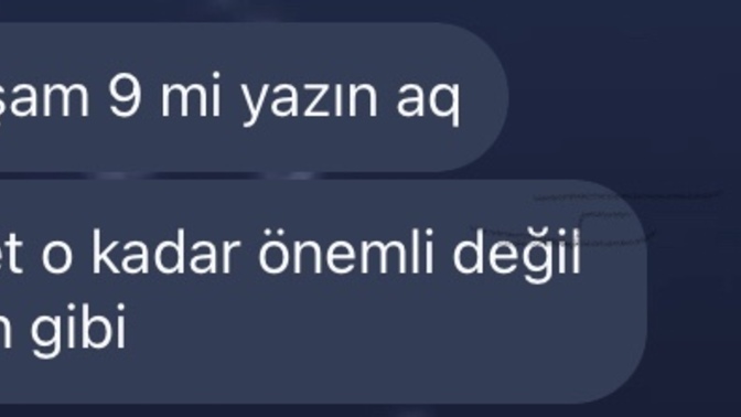 Biriyle mesajlaşırken yazım kurallarına dikkat eder misiniz?