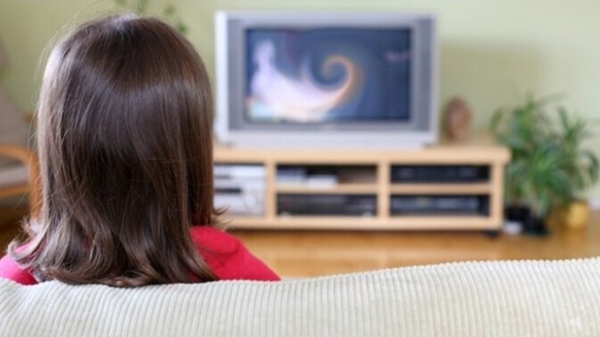 Gü nay dın TV izleme alışkanlığı bitti mi sizce tv izlemek aile içindeki iletişimi engellediğini düşünüyor musun?
