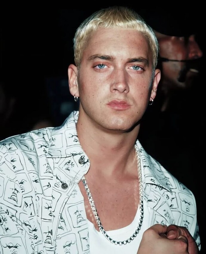 Eminem dinleyen var mi?