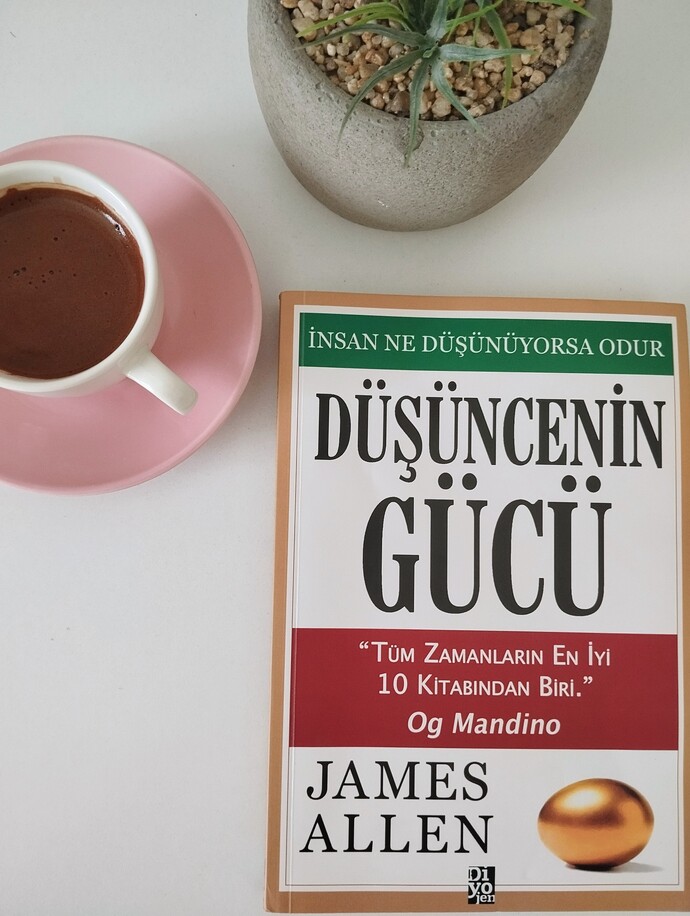 Yeni bir kitaba başlamanın mutluluğu çok güzel değil mi?